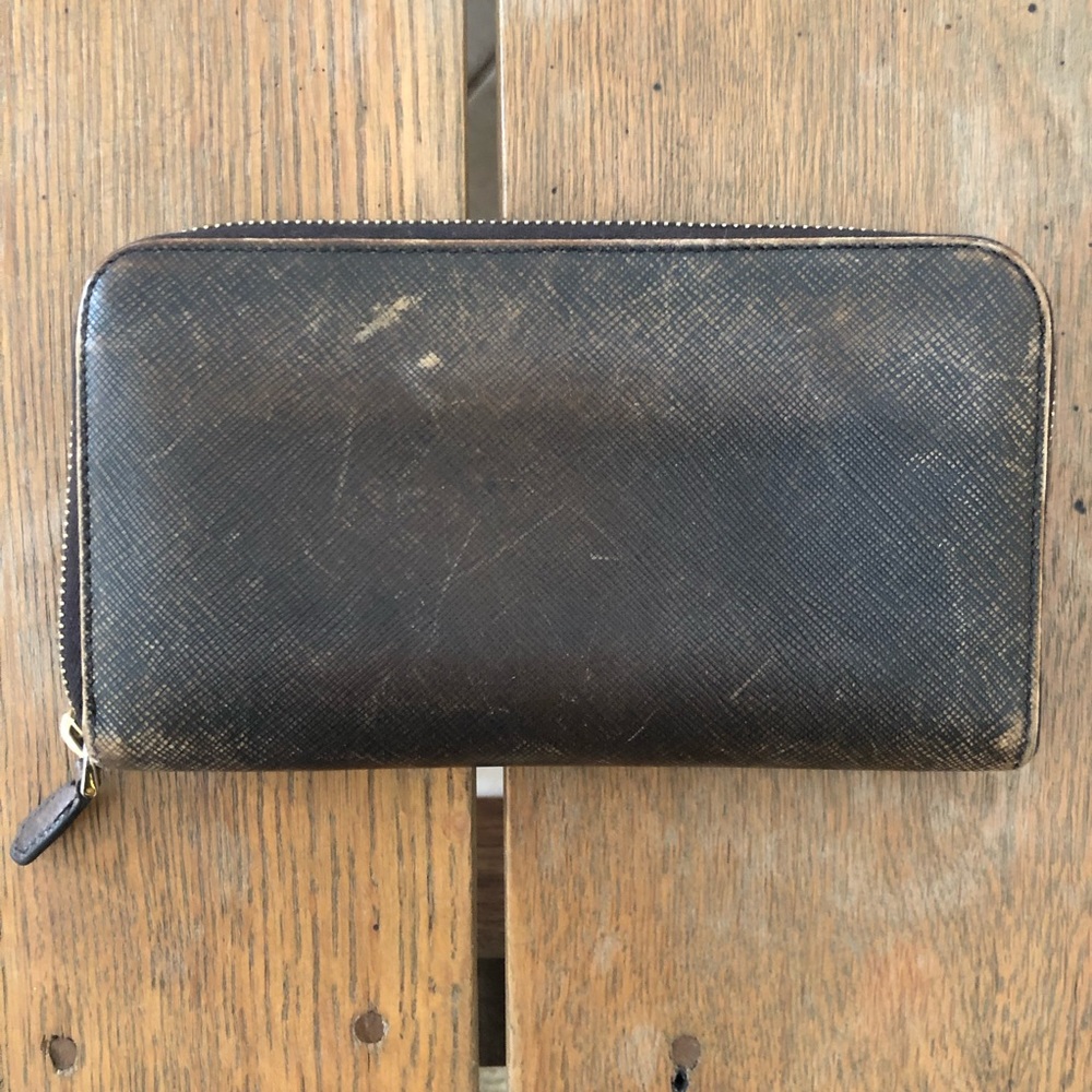 Prada Distressed Saffiano Continental Wallet - Picture 3 of 5
